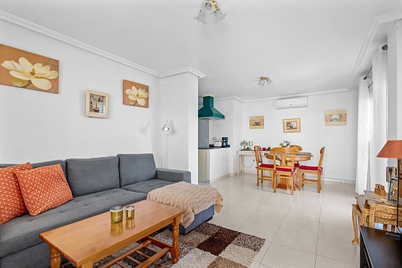 SOLGT! Flott sørvendt leilighet med 2 soverom i hjertet av Playa Flamenca! - Møblert!