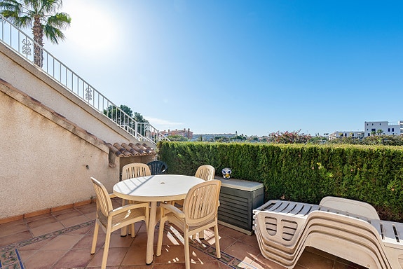 SOLGT! Flott sørvendt leilighet med 2 soverom i hjertet av Playa Flamenca! - Møblert!