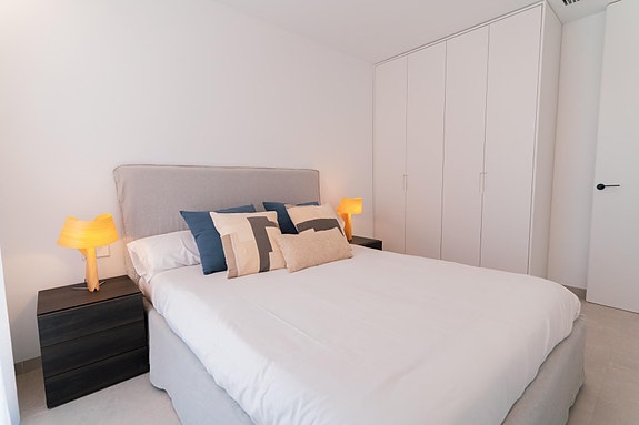 Nyhet | Råflott villa på ett plan | 3 soverom og 2 bad | Privat basseng | Nydelig uteområde