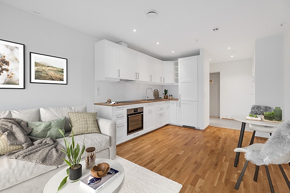 Velkommen til Yrjars gate 1! og denne flotte leiligheten.
(Digital møblert)