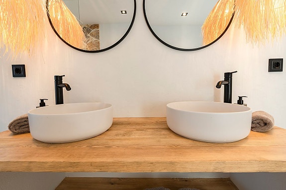 Eksklusivt rekkehus med golfutsikt! Fullt renovert | Sørvendt terrasse med utekjøkken | Fellesområde med basseng!