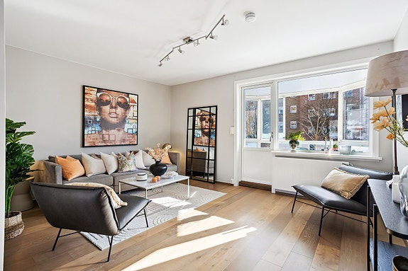 Velkommen til Rugveien 28 presentert av OBOS eiendomsmeglere v/ Andreas Amundsen.