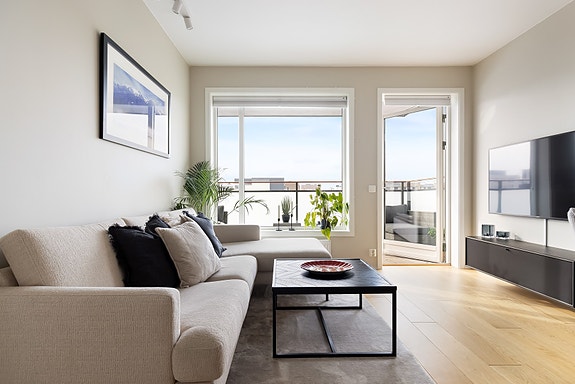 Christer Sebbah v/EIE Løren ønsker velkommen til Lørenvangen 32!