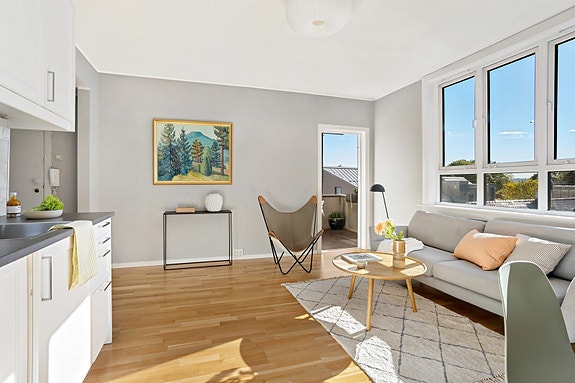 Kjøkken/stue mot balkong