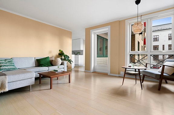 Tor Martin Tinderholt v/ Privatmegleren Aksept har gleden av å ønske velkommen til denne lekre leiligheten midt på populære St. Hanshaugen!