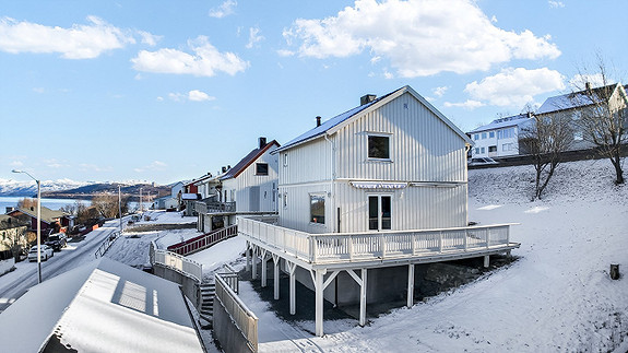Innholdsrik og velholdt eiendom.