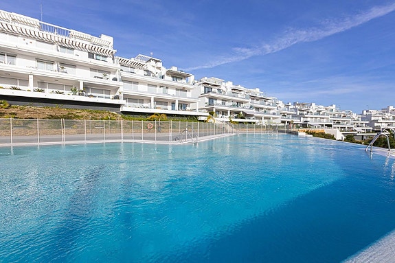 Duplex Penthouse med 3 soverom - Stor terrasse med fantastisk havutsikt - Flotte fellesområder!