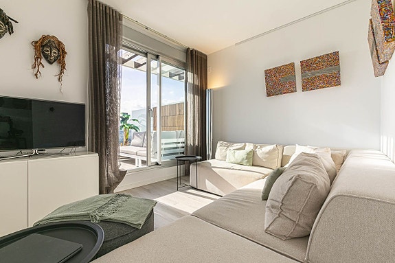 Duplex Penthouse med 3 soverom - Stor terrasse med fantastisk havutsikt - Flotte fellesområder!