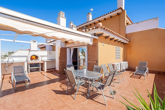 SOLGT! Nydelig toppleilighet med 2 soverom, 2 bad og privat takterrasse   Zeniamar 9