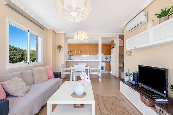 SOLGT! Nydelig toppleilighet med 2 soverom, 2 bad og privat takterrasse   Zeniamar 9