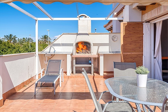 SOLGT! Nydelig toppleilighet med 2 soverom, 2 bad og privat takterrasse   Zeniamar 9