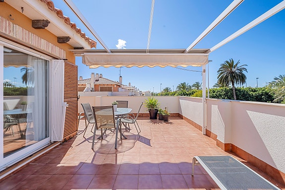 SOLGT! Nydelig toppleilighet med 2 soverom, 2 bad og privat takterrasse   Zeniamar 9