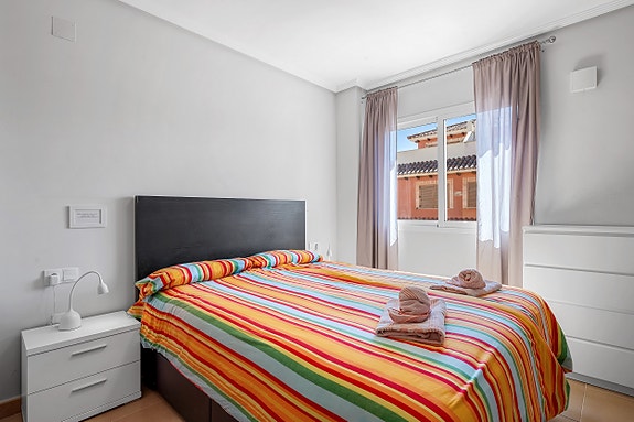 SOLGT! Nydelig toppleilighet med 2 soverom, 2 bad og privat takterrasse   Zeniamar 9