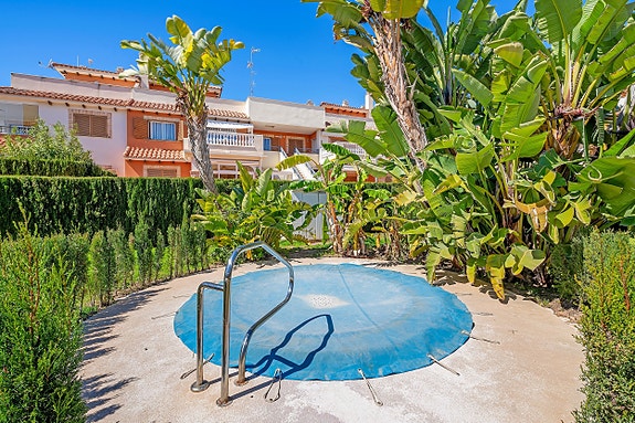 SOLGT! Nydelig toppleilighet med 2 soverom, 2 bad og privat takterrasse   Zeniamar 9