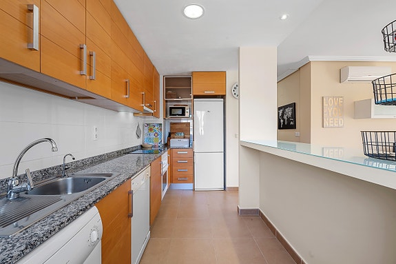 SOLGT! Nydelig toppleilighet med 2 soverom, 2 bad og privat takterrasse   Zeniamar 9