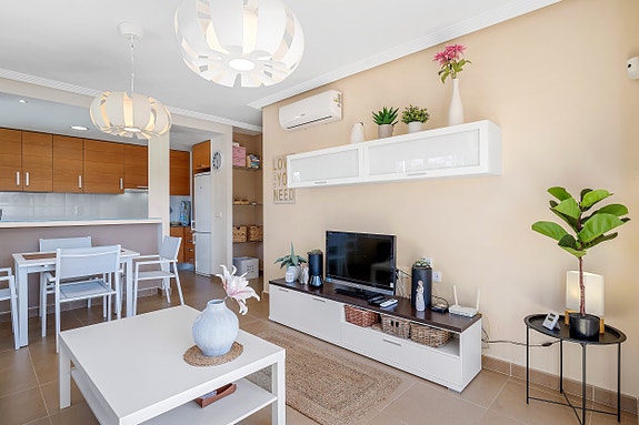 SOLGT! Nydelig toppleilighet med 2 soverom, 2 bad og privat takterrasse   Zeniamar 9