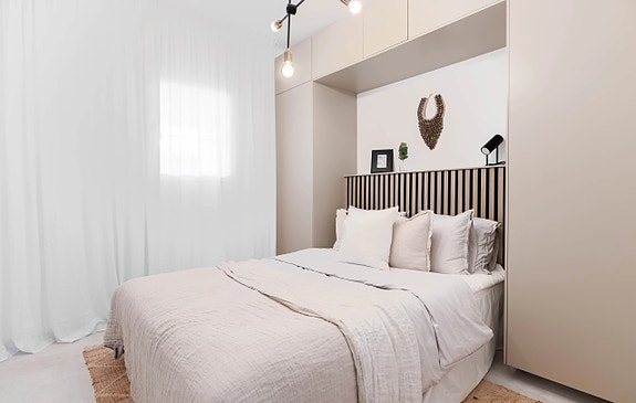 Moderne leilighet med 3 soverom, privat hage og utsikt mot golfbanen - Ferdig møblert