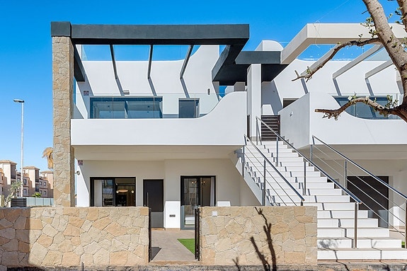 Kun 1 igjen | Ny leilighet med 3 soverom | Gå til strand og restauranter | Flotte fellesområde