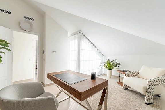 Eksklusiv penthouse med 5 soverom | 4 terrasser og panoramautsikt | Totalrenovert og sammenslått enhet