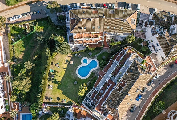 Eksklusiv penthouse med 5 soverom | 4 terrasser og panoramautsikt | Totalrenovert og sammenslått enhet