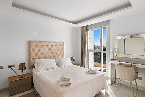 SOLGT! Moderne penthouse med takterrasse og 3 soverom | Kun 3 minutter fra stranden i San Pedro de Alcántara