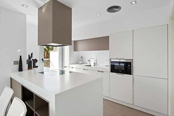 SOLGT! Moderne penthouse med takterrasse og 3 soverom | Kun 3 minutter fra stranden i San Pedro de Alcántara