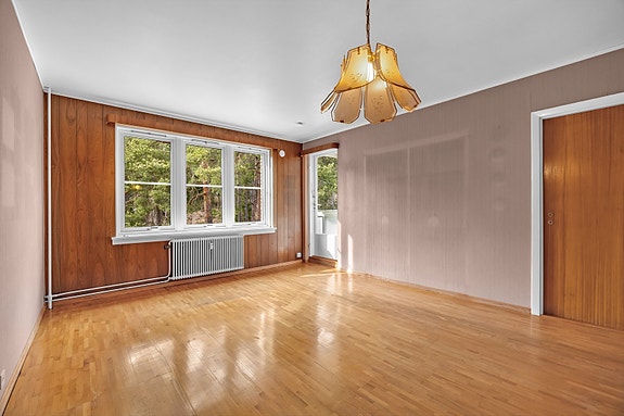 Velkommen til Anna Rogstads vei 12- En gjennomgående endeleilighet i 3. etasje. Her kan du skape ditt drømmehjem.