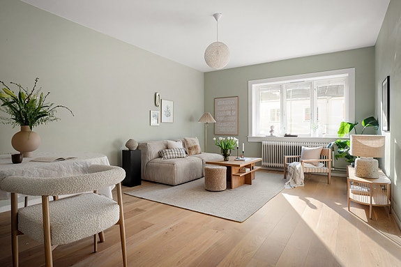 Velkommen til Mogata 6B, presentert av Nini Tran v/Eie Eiendomsmegling!