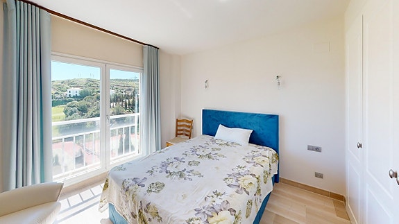 Eksklusiv penthouse med privat basseng og havutsikt   beliggende ved golfban