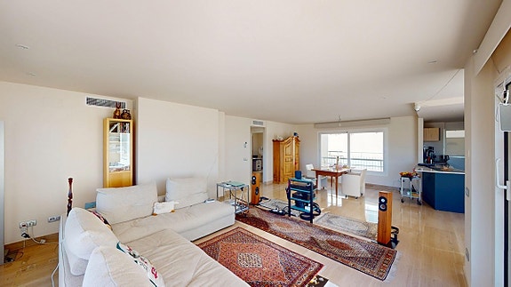 Eksklusiv penthouse med privat basseng og havutsikt   beliggende ved golfban