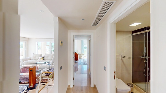 Eksklusiv penthouse med privat basseng og havutsikt   beliggende ved golfban