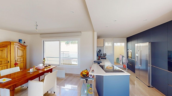 Eksklusiv penthouse med privat basseng og havutsikt   beliggende ved golfban