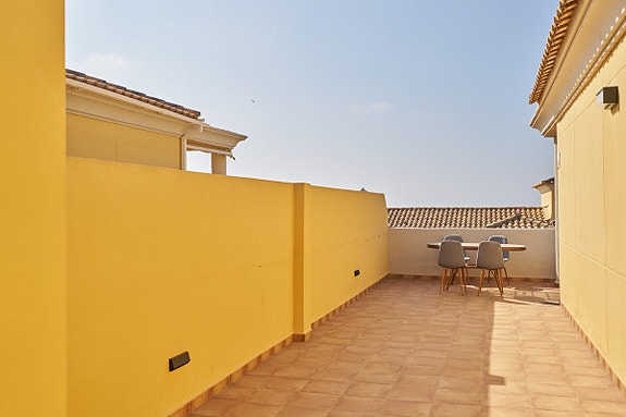 Moderne penthouse med 3 soverom og panoramautsikt - 5 minutter fra stranden i Cabopino