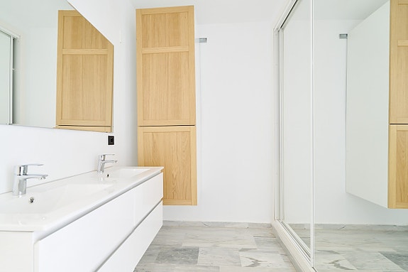 Moderne penthouse med 3 soverom og panoramautsikt - 5 minutter fra stranden i Cabopino