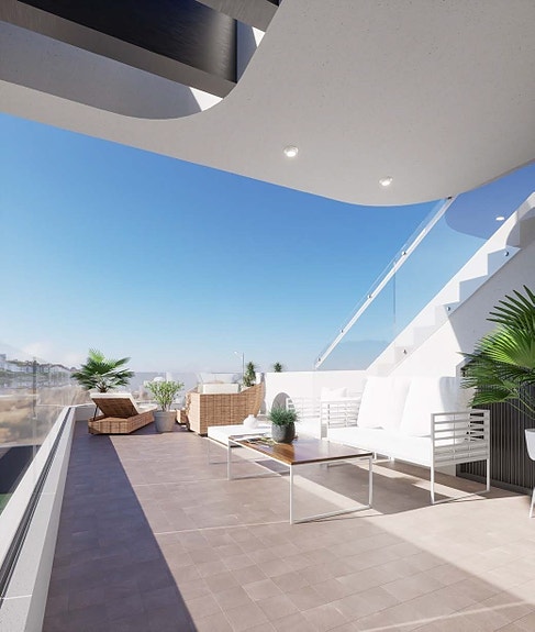 SOLGT! Eksklusiv villa med råflott design | Nær strand og alle fasiliteter | Stort uteområde og takterrasse | Garasje