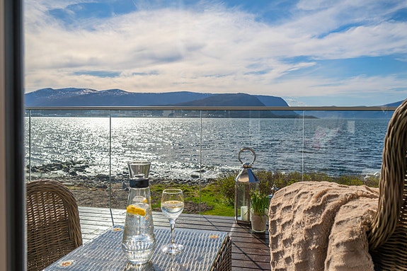 Velkommen til denne flotte eiendommen i Syvermarka 85 med panorama utsikt!