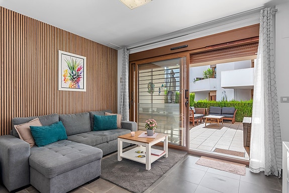 RESERVERT! Møblert leilighet med høy standard og attraktiv beliggenhet i La Zenia - Gangavstand til alt