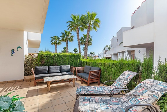 RESERVERT! Møblert leilighet med høy standard og attraktiv beliggenhet i La Zenia - Gangavstand til alt