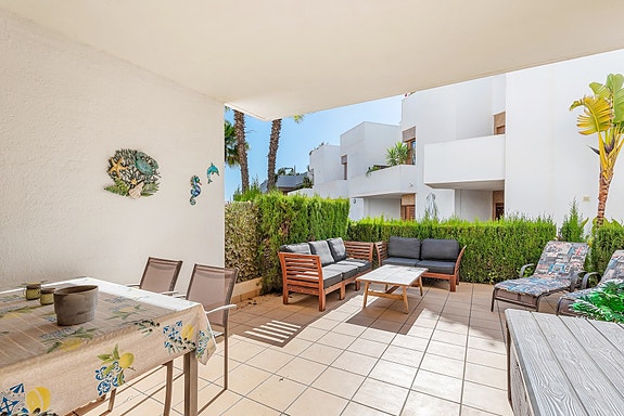 RESERVERT! Møblert leilighet med høy standard og attraktiv beliggenhet i La Zenia - Gangavstand til alt
