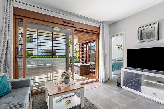 RESERVERT! Møblert leilighet med høy standard og attraktiv beliggenhet i La Zenia - Gangavstand til alt