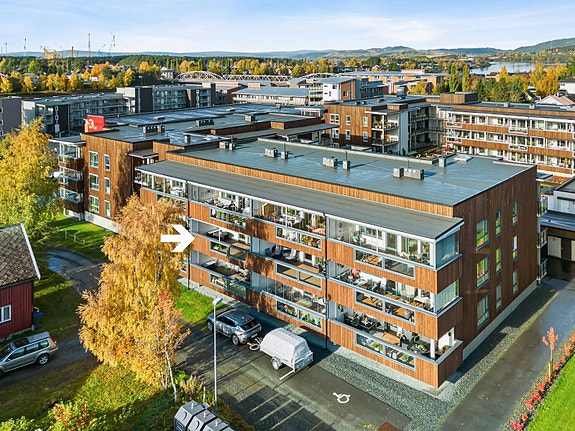 Velkommen til Fløytarvegen 6 og en lys og innbydende 3-roms på 83m².