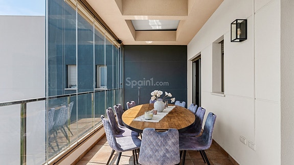 Penthouseleilighet med 3 soverom, stor takterrasse og panoramautsikt - Attraktive fellesområder med oppvarmet basseng