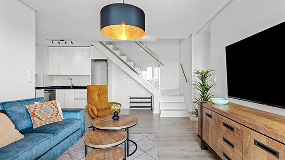 Penthouseleilighet med 3 soverom, stor takterrasse og panoramautsikt - Attraktive fellesområder med oppvarmet basseng