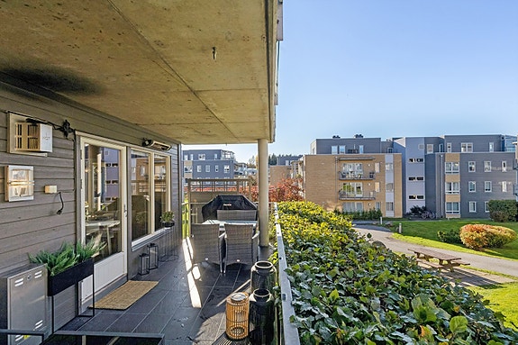 DnB Eiendom ved Marius Balto har gleden av å presentere Granheimtunet 13 - en stor 4-roms selveierleilighet med garasje, heis og stor terrasse.