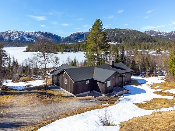 Velkommen til Fjellheimvegen 32- Presentert av Meglerhuset & Partners v/Adrian Hamre Evensen