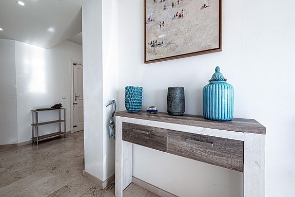 Eksklusiv toppleilighet rett ved stranden i Casares del Mar - Totalrenovert med store terrasser og panoramautsikt