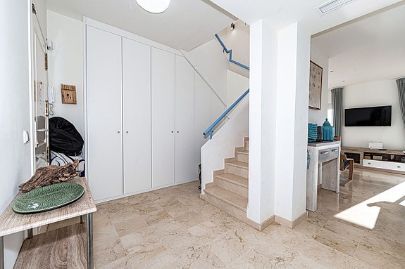 Eksklusiv toppleilighet rett ved stranden i Casares del Mar - Totalrenovert med store terrasser og panoramautsikt