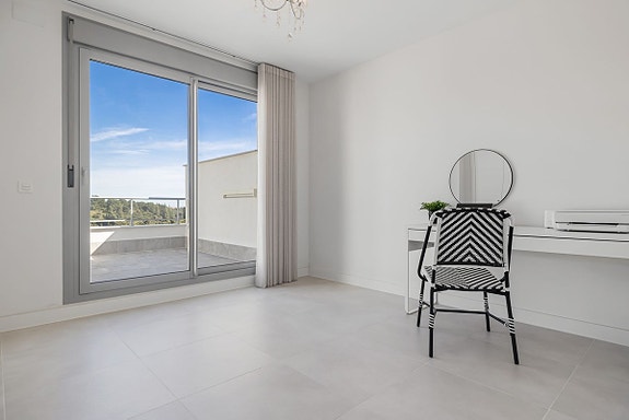 Eksklusiv penthouse med 4 soverom og spektakulær utsikt i Mijas Costa