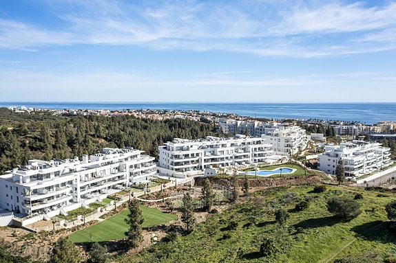 Eksklusiv penthouse med 4 soverom og spektakulær utsikt i Mijas Costa