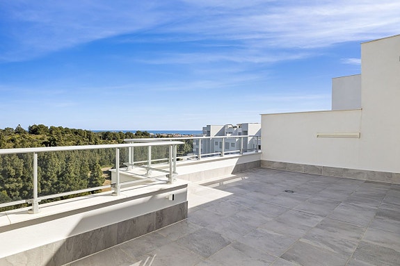 Eksklusiv penthouse med 4 soverom og spektakulær utsikt i Mijas Costa